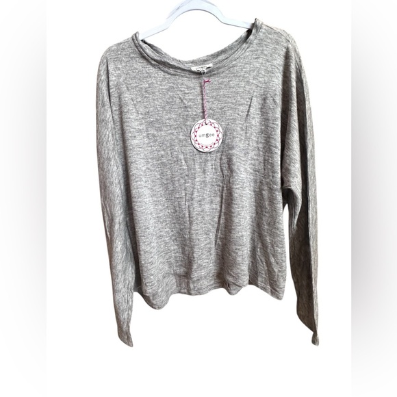 Umgee Gray Ruffle Sleeve Back Dolman Sleeve Small Blouse NWT - Picture 1 of 8